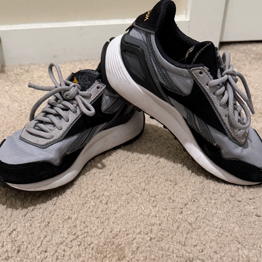 Reebok Black & Gray Low-Profile Running Sneakers